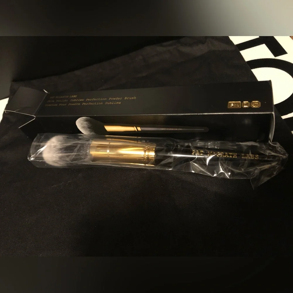 Pat McGrath Labs powder brush Skin Fetish: Sublime Perfection Powder Brush